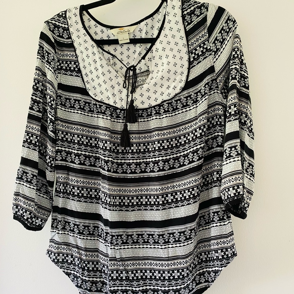 Patterned n’ Tied Top